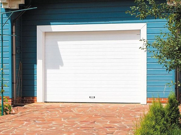 Секционные ворота 2500х2100 мм белые DoorHan rsd02, serpukhov.doorhan.ru